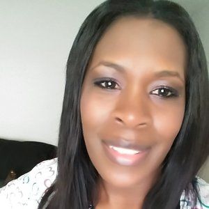Meet your Posher, Felicia